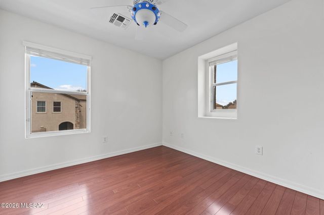2779 W Greenstreak Drive, Tucson, AZ 85741