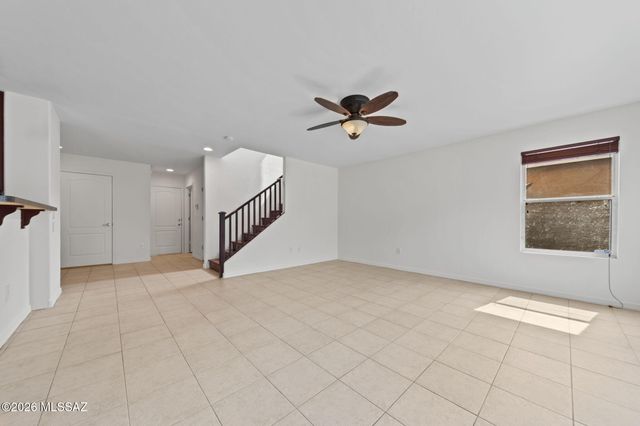 2779 W Greenstreak Drive, Tucson, AZ 85741