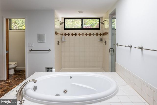 11604 FAIRFAX STATION RD, Fairfax Station, VA 22039
