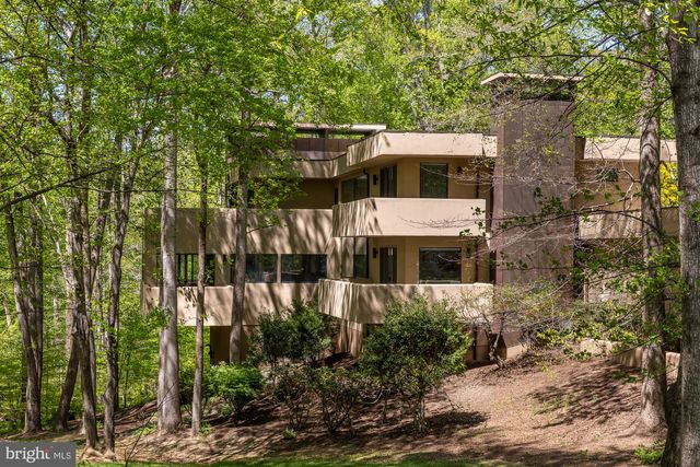 11604 FAIRFAX STATION RD, Fairfax Station, VA 22039