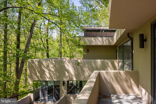 11604 FAIRFAX STATION RD, Fairfax Station, VA 22039