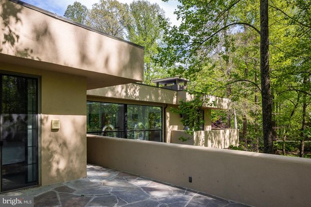 11604 FAIRFAX STATION RD, Fairfax Station, VA 22039