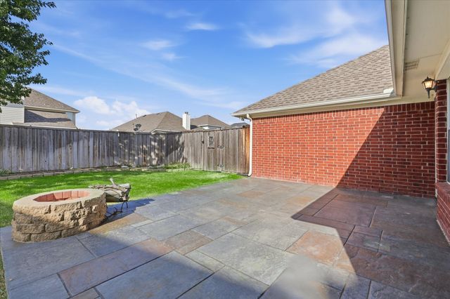 5625 Overland Drive, The Colony, TX 75056