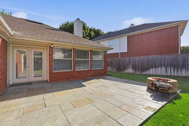 5625 Overland Drive, The Colony, TX 75056