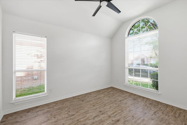 5625 Overland Drive, The Colony, TX 75056