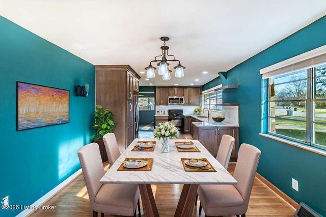 5739 Dorinda Dr, Louisville, KY 40258