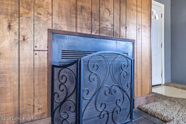 5739 Dorinda Dr, Louisville, KY 40258