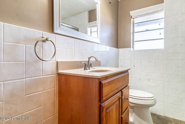 5739 Dorinda Dr, Louisville, KY 40258