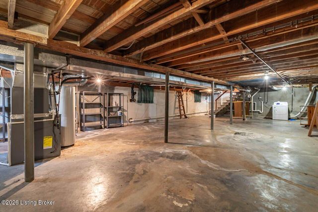 5739 Dorinda Dr, Louisville, KY 40258