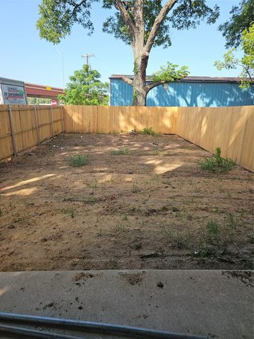 5031 Colonial Avenue, Dallas, TX 75215
