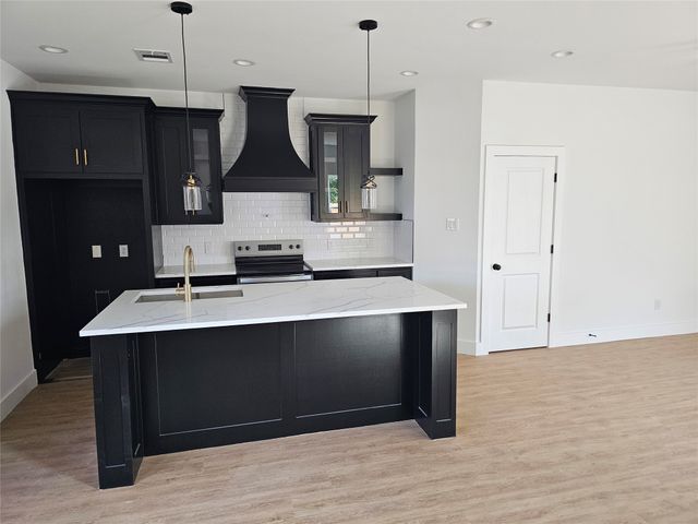5031 Colonial Avenue, Dallas, TX 75215