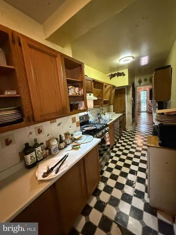 2812 6TH ST NE, Washington, DC 20017