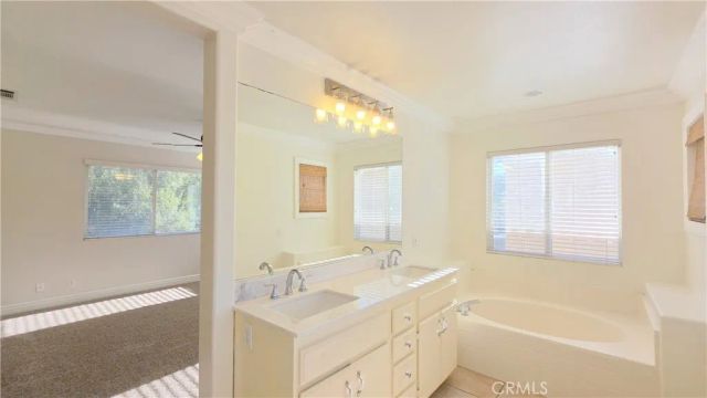 324 Lydia Lane, Corona, CA 92882