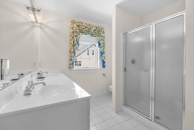 14 Glenneagle Dr, Mashpee, MA 02649