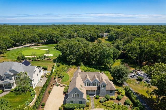 14 Glenneagle Dr, Mashpee, MA 02649