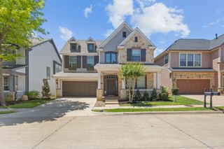 2223 Grizzly Run Lane, Euless, TX 76039