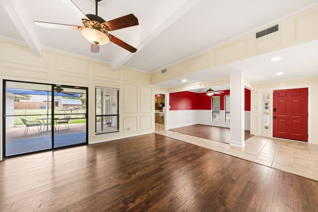 105 Pueblo Circle, Waxahachie, TX 75165