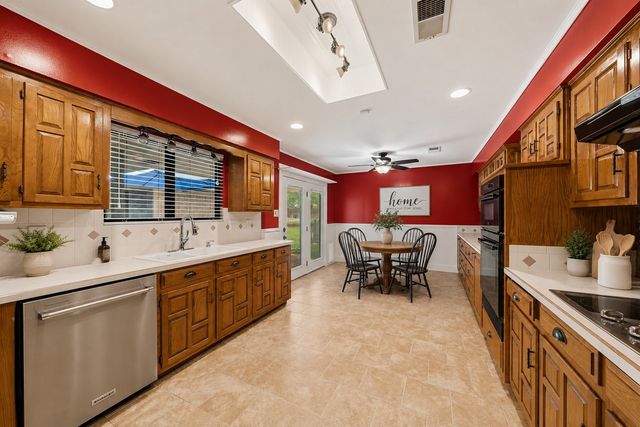 105 Pueblo Circle, Waxahachie, TX 75165