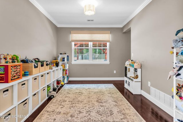 135 Woodcliff Boulevard, Morganville, NJ 07751