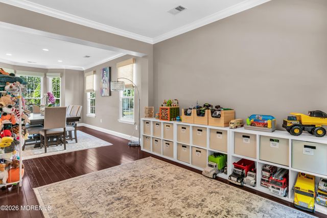 135 Woodcliff Boulevard, Morganville, NJ 07751