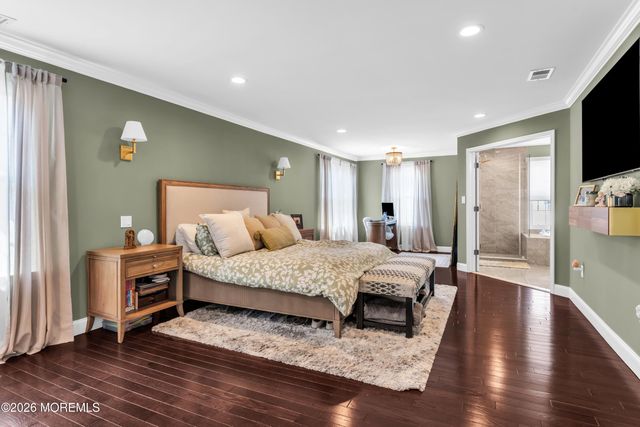 135 Woodcliff Boulevard, Morganville, NJ 07751