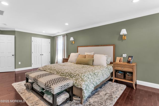 135 Woodcliff Boulevard, Morganville, NJ 07751