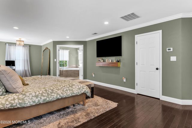 135 Woodcliff Boulevard, Morganville, NJ 07751