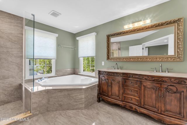 135 Woodcliff Boulevard, Morganville, NJ 07751