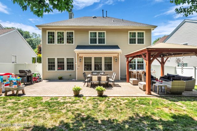 135 Woodcliff Boulevard, Morganville, NJ 07751