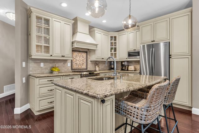 135 Woodcliff Boulevard, Morganville, NJ 07751