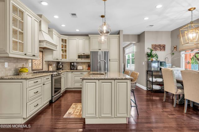 135 Woodcliff Boulevard, Morganville, NJ 07751