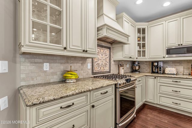 135 Woodcliff Boulevard, Morganville, NJ 07751