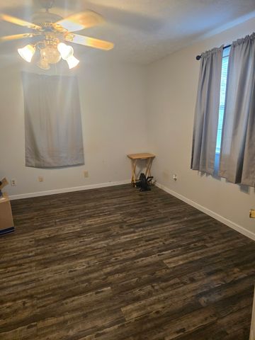 1655 New Deal Potts Rd, Portland, TN 37148