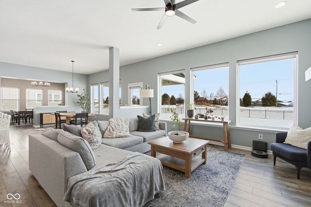 18347 Edinbrook Lane, Westfield, IN 46074