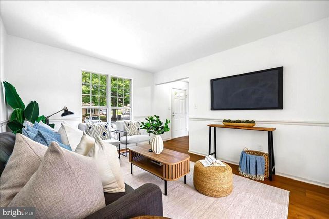 19327 HOTTINGER CIR, Germantown, MD 20874