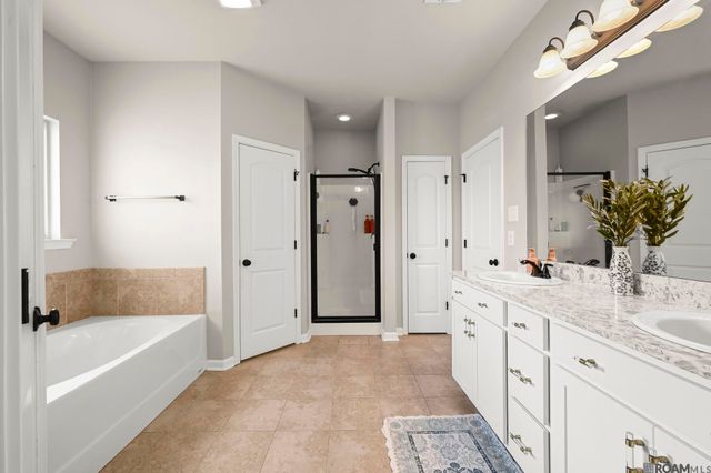 1945 Willow Bend Rd, St Gabriel, LA 70776