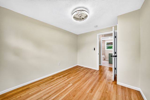9 Valerie Ave, Billerica, MA 01821