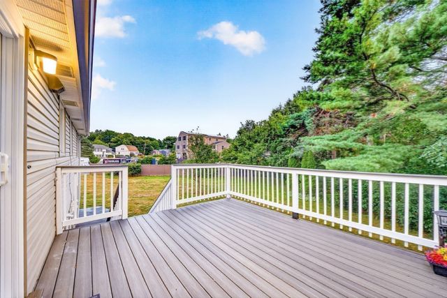 9 Valerie Ave, Billerica, MA 01821