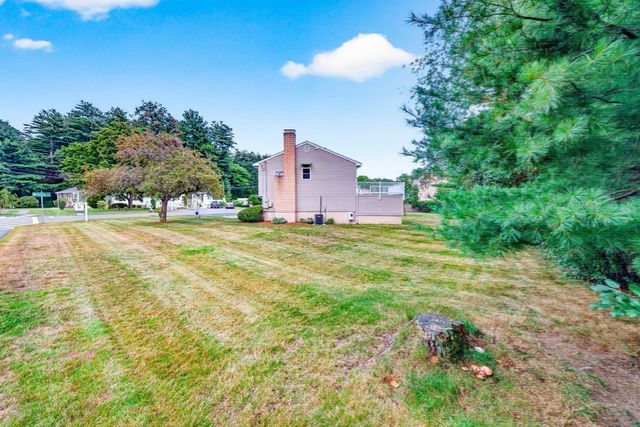 9 Valerie Ave, Billerica, MA 01821