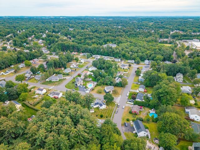 9 Valerie Ave, Billerica, MA 01821