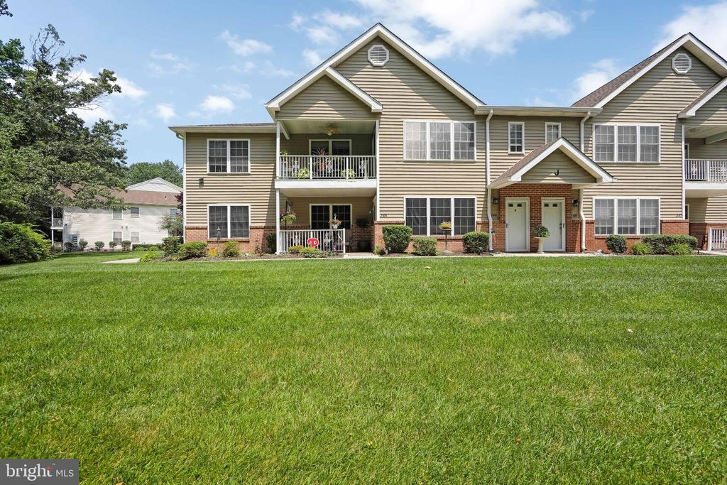46 PRISTINE PL #J, SEWELL, NJ 08080 — exterior