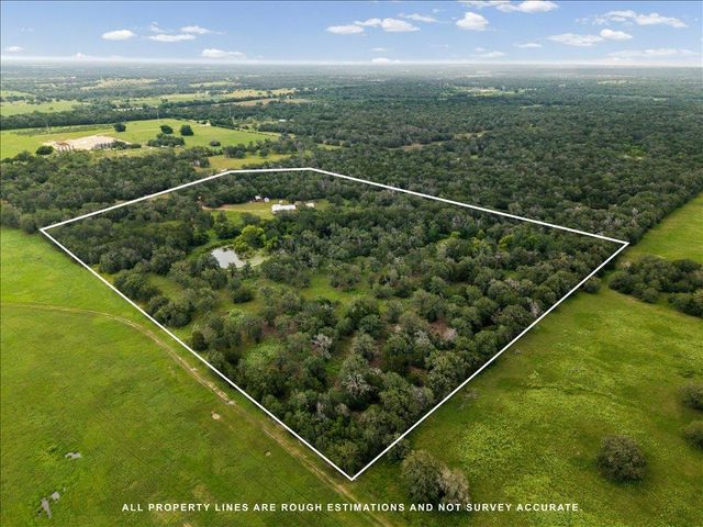 608 Whistleville RD, Flatonia, TX 78941