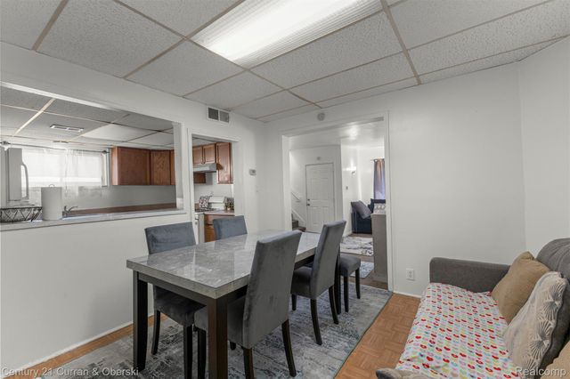 25520 New York Street, Dearborn Heights, MI 48125