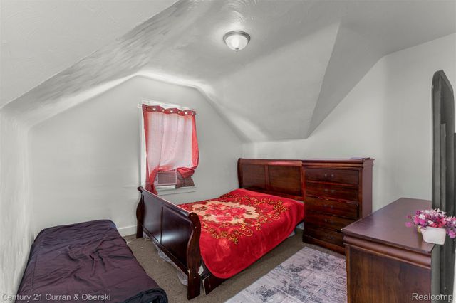 25520 New York Street, Dearborn Heights, MI 48125