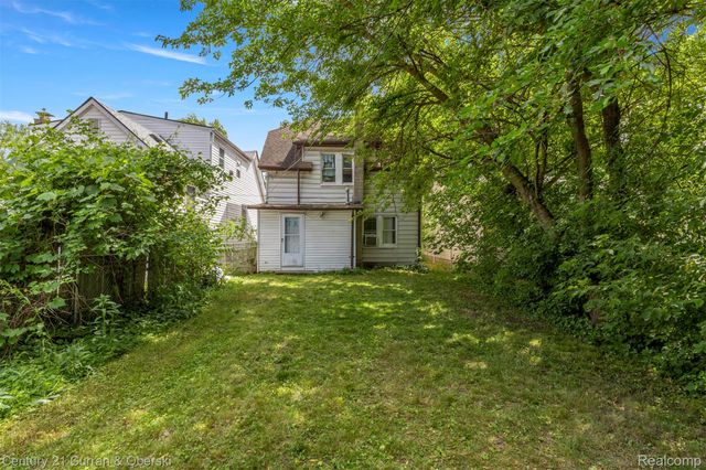 25520 New York Street, Dearborn Heights, MI 48125