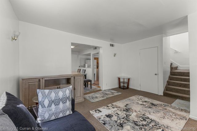 25520 New York Street, Dearborn Heights, MI 48125