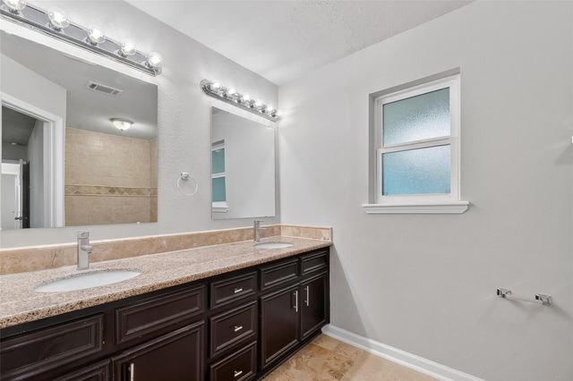 523 Shenandoah Drive, Richmond, TX 77469