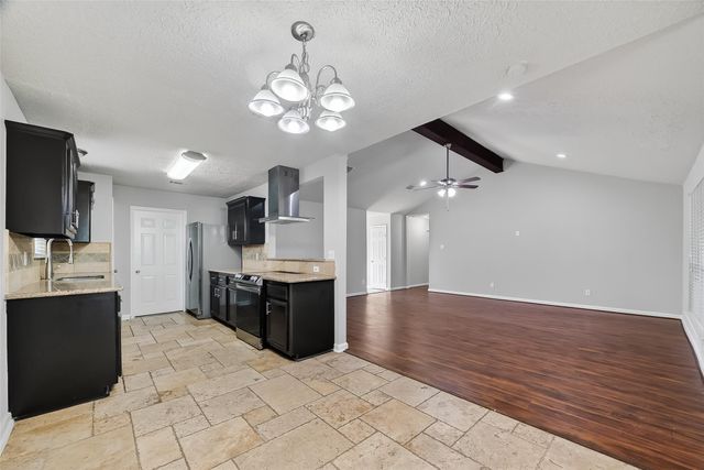 523 Shenandoah Drive, Richmond, TX 77469