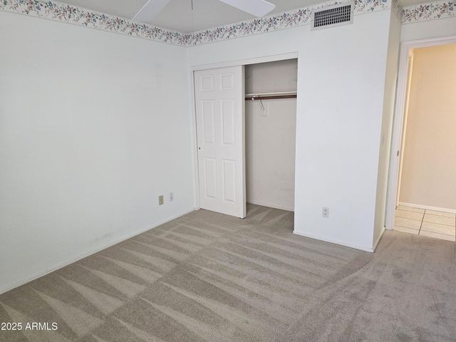 3713 E WINDSONG Drive, Phoenix, AZ 85048