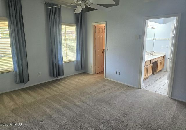 3713 E WINDSONG Drive, Phoenix, AZ 85048